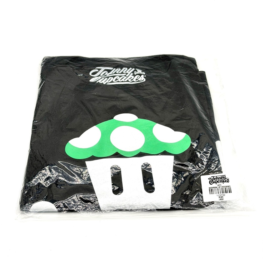 Johnny Cupcakes Mushroom 1-UP Crossbones Black T-Shirt Guys Large NIP 113732